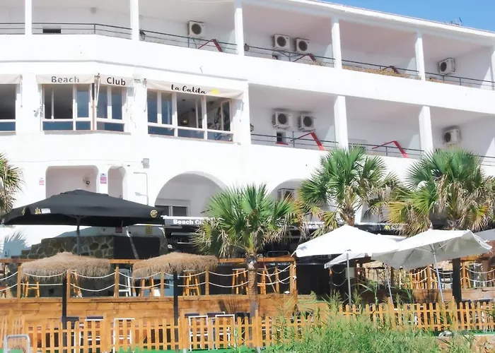Hoteles en Torreguadiaro
