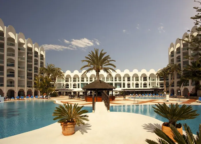 Hotels met jacuzzi in Nerja