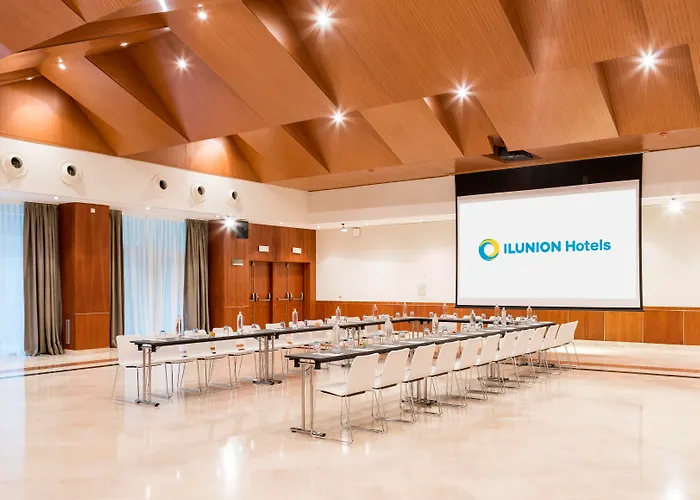 Hotel di lusso a Málaga vicino a Museo Automovilístico de Málaga