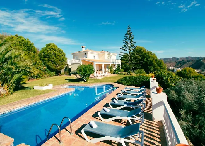 Gran Villa Con Vistas Al Mar Y Piscina Privada Malaga