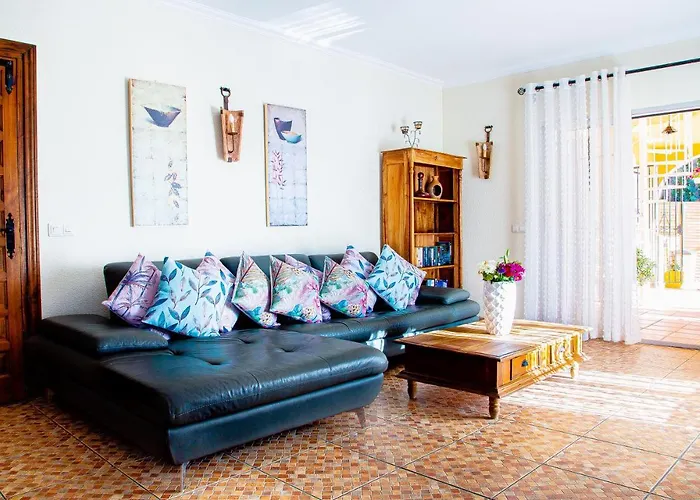 Villa Maria In El Rosario - Mit Sicht Auf Gibralta Marbellac avec Piscine
