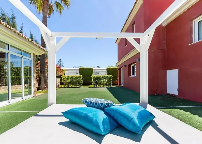 Ohana Luxury Villa With Heated Pool Málaga mit Pool
