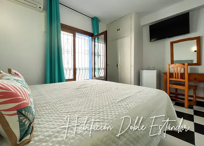 Micaela Charming Hostal Torremolinos