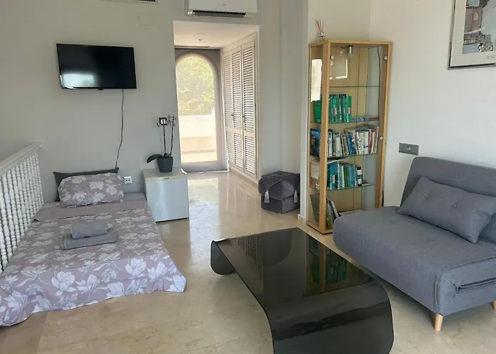 Between Estepona & Marbella - Golf, Sea & Swim Pools