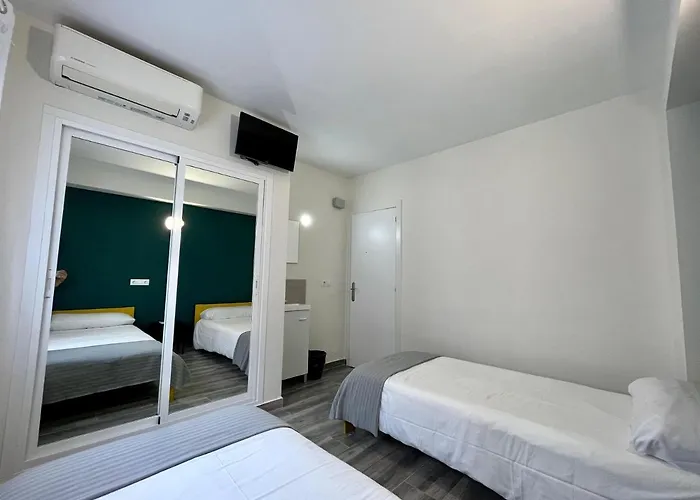 Boutique Click & Room Torremolinos