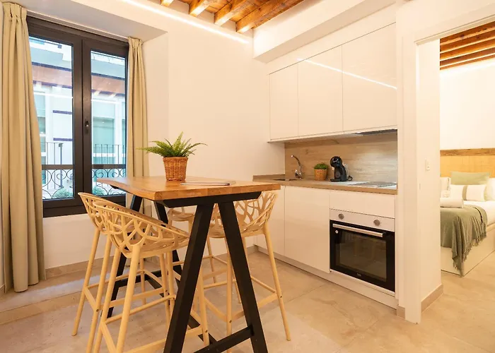 Lazcano & Old Town By Ele Apartments Malaga