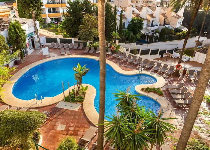 Royal Oasis Club At Pueblo Quinta Aparthotel Benalmadena