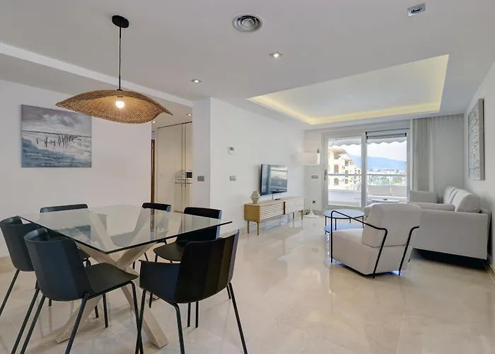 Aqua Apartments Vento, Marbella che accetta animali