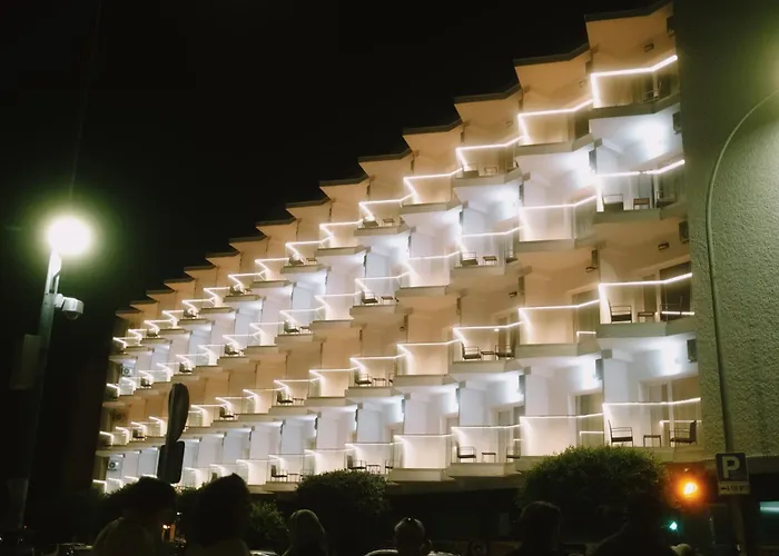 Apartamentos Buendia Suites - Torremolinos Centro
