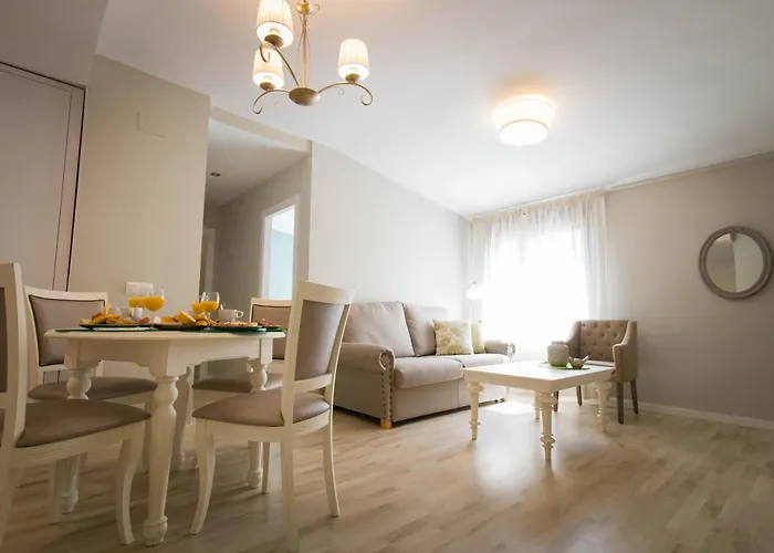 Boutique Holidays2Malaga Suites