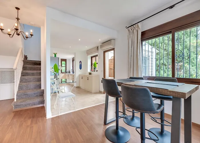 Beachside Villa In Carib Playa Marbella