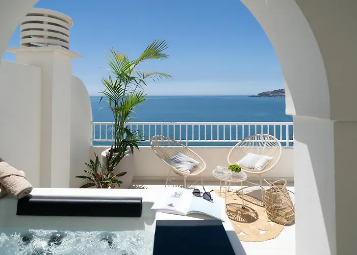 Hoteles en La Carihuela