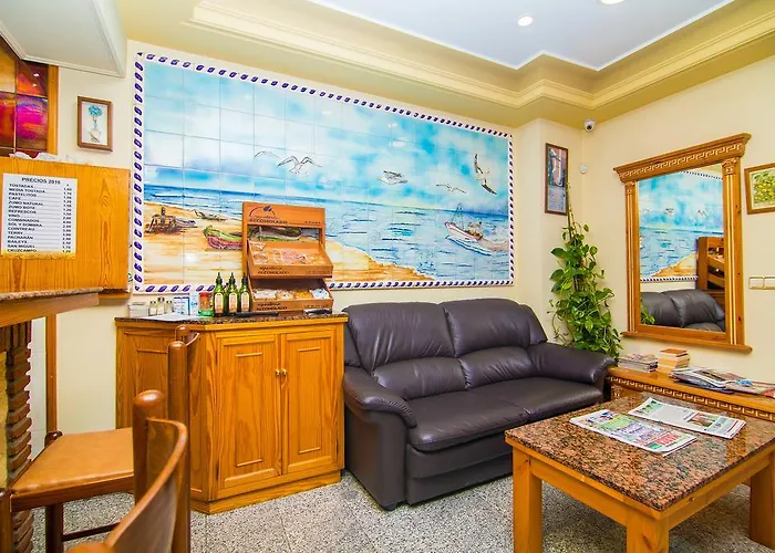 Pet friendly Hostal Los Corchos Fuengirola