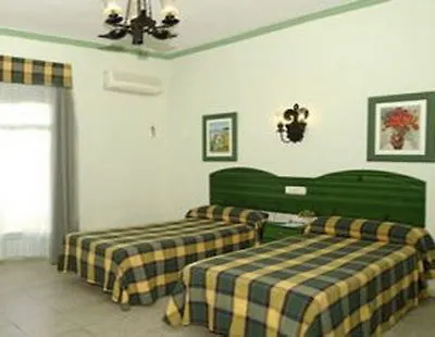 Hotel Kross Ntra. Sra. De La Victoria Rincón de la Victoria