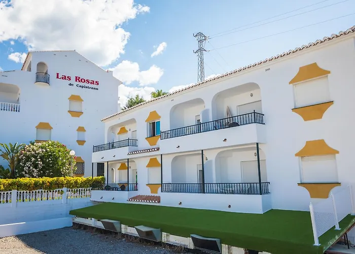 Apartamentos Las Rosas De Capistrano Nerja